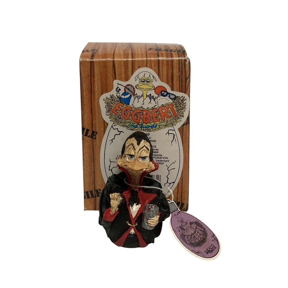 Vtg Eggbert and Friends Quackula Vampire Figurine Dracula Halloween Enesco NOS